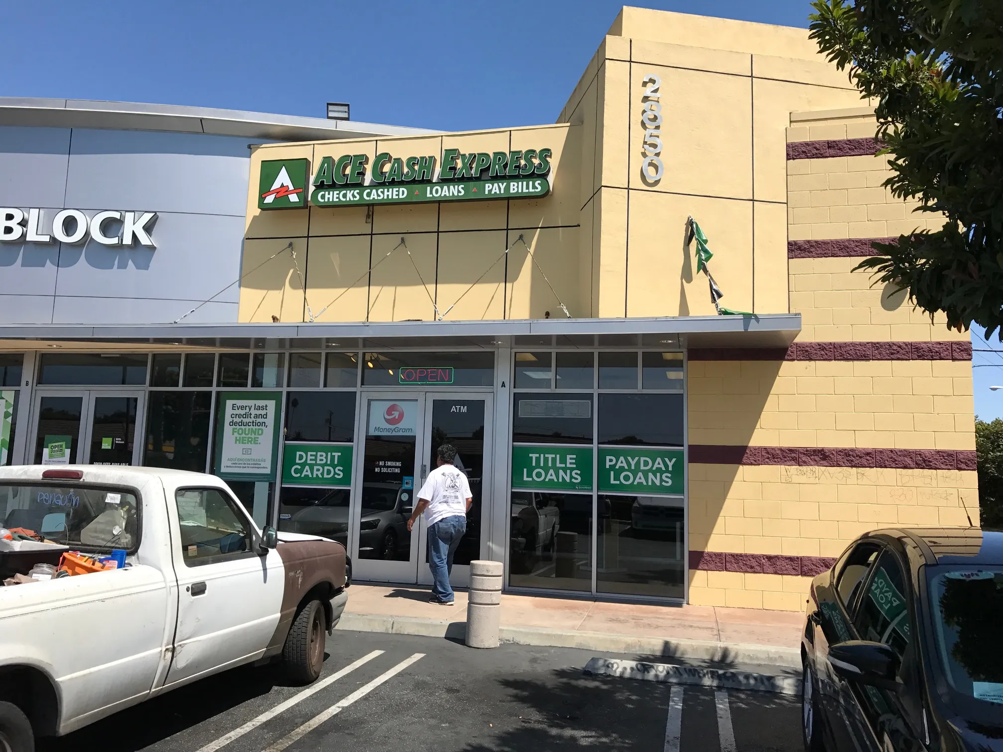 California---LOS-ANGELES---4129---2850-CRENSHAW-BLVD