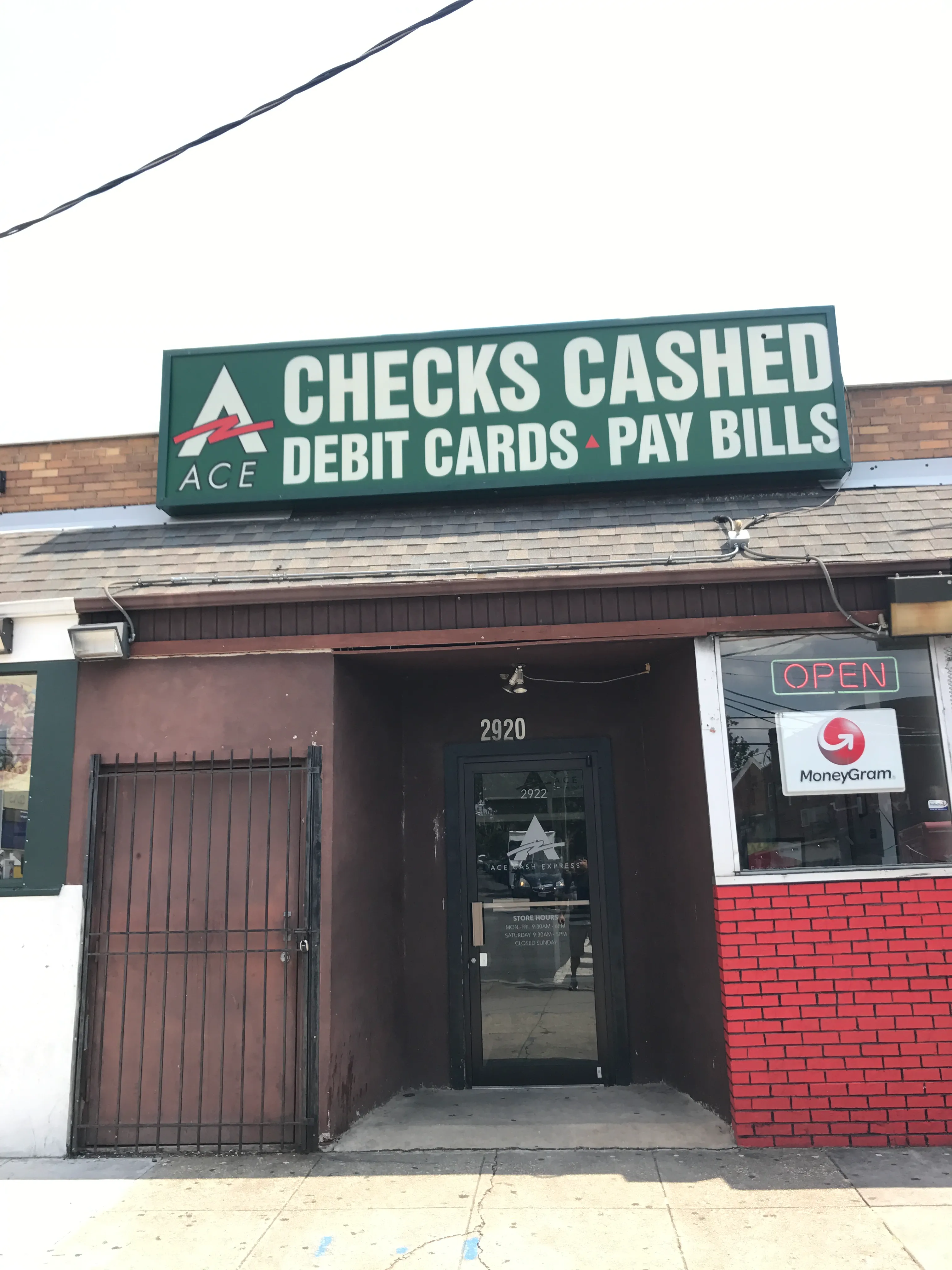 --WASHINGTON---682---2922-MLK-JR-AVE-SE