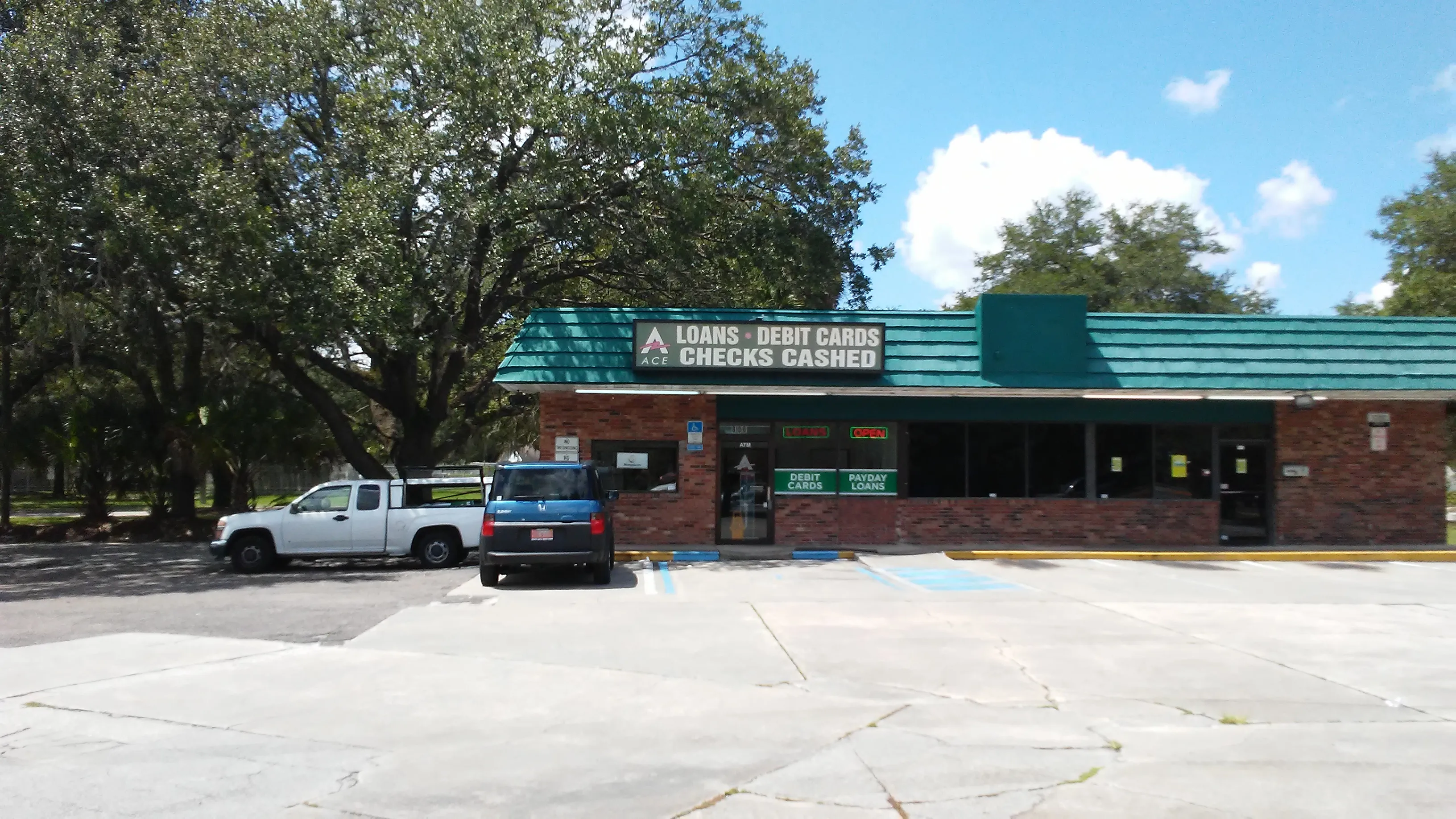 Florida---GAINESVILLE---3254---806-NE-WALDO-RD