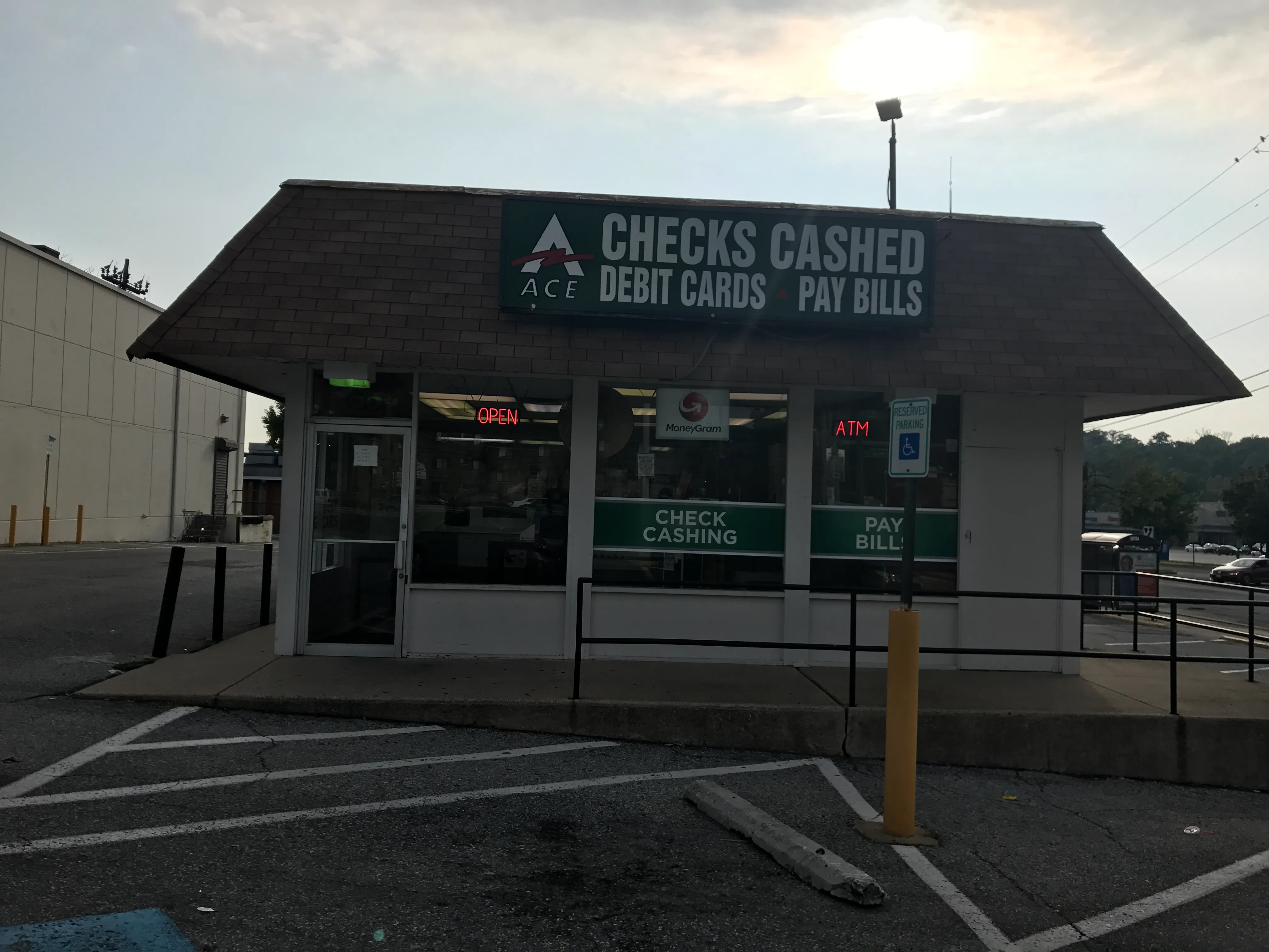 Maryland---OXON-HILL---636---5221-INDIAN-HEAD-HWY