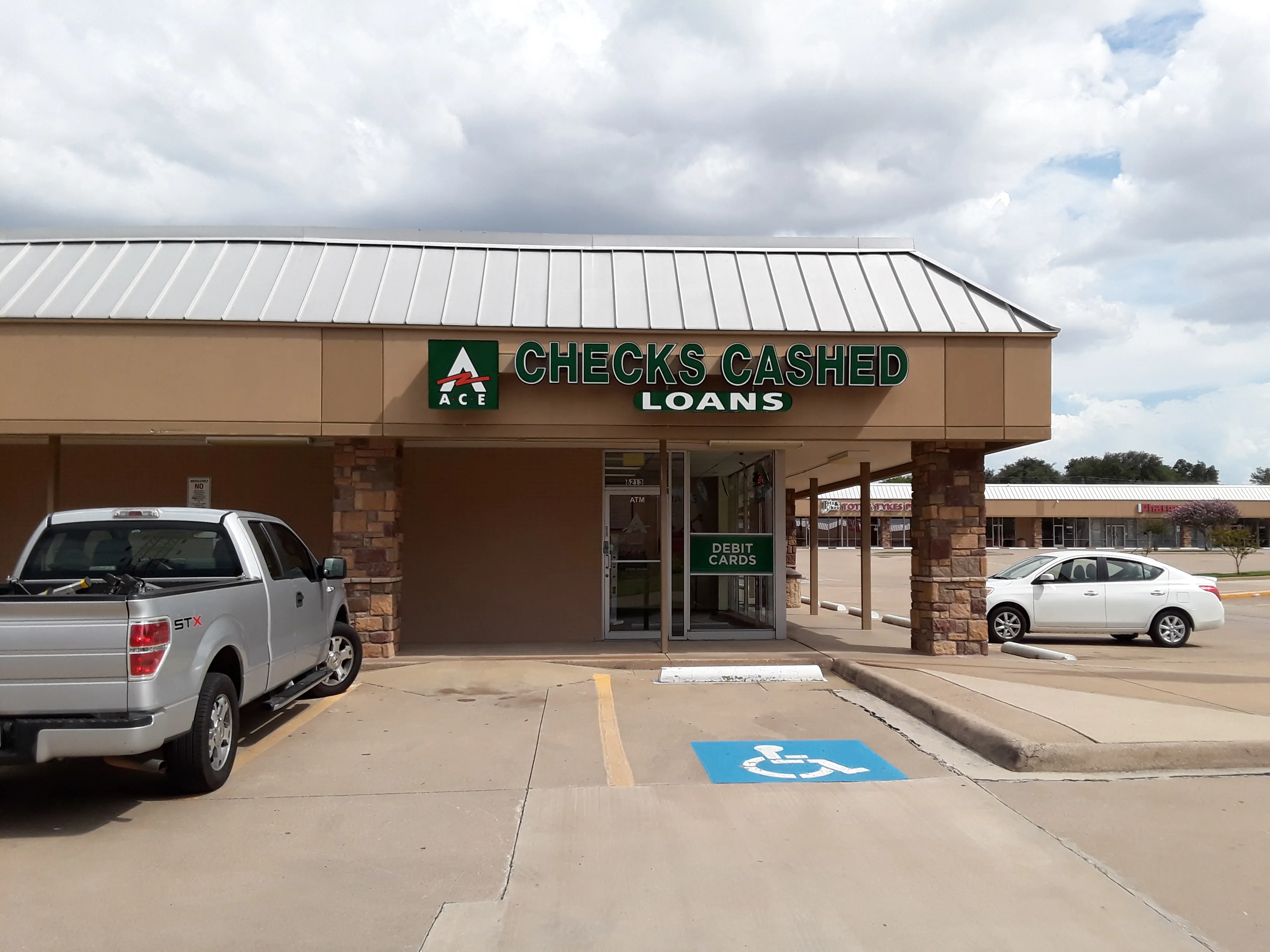 Texas---FORT-WORTH---1370---6213-GRANBURY-RD