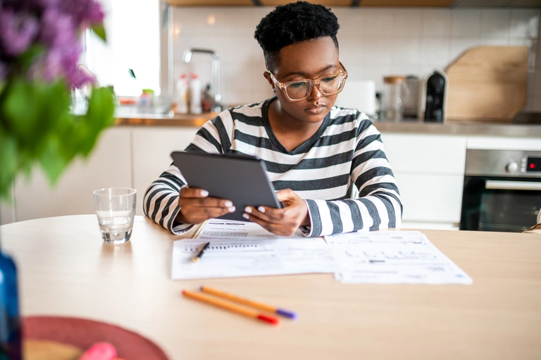 budgeting monthly expenses to pay off a loan
