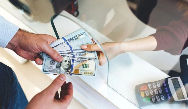 send and receive cash with MoneyGram at ACE money transfer transaction